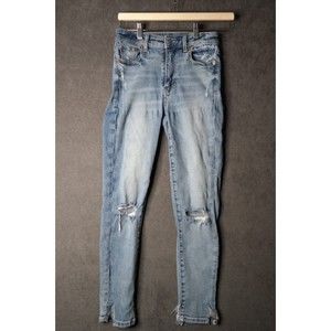American Eagle Light Wash Distressed Mom Straight Leg Jeans Size 0